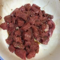 美味莜麦牛肉粒做法图解2)
