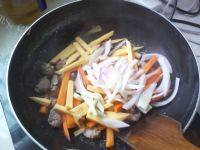 好吃的牛肉抓饭做法图解6)