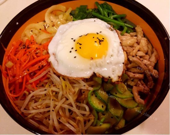色香味俱全的韩式拌饭