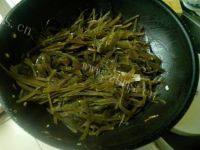 葱香芥末海带丝做法图解4)