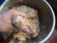 「DIY美食」炸肉丸做法图解10)