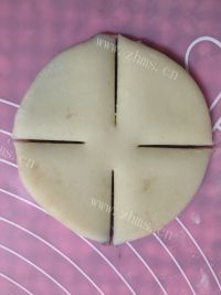 唇齿留香的豆沙菊花酥做法图解21)