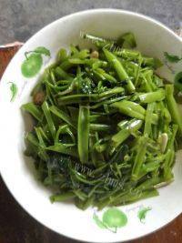 家常菜素炒空心菜