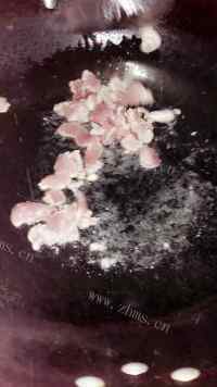香气浓郁的荷兰豆炒肉片做法图解2)