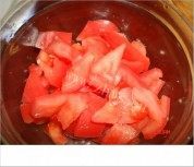 家常菜西红柿炒卷心菜做法图解3)