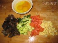 自己做的多彩蛋炒饭做法图解2)