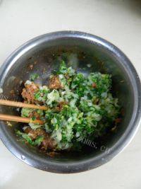 鸡汤菜肉馄饨做法图解9)