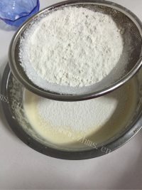 可爱卡通蜂蜜蛋糕做法图解5)