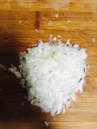美味的萝卜丝饺子做法图解6)
