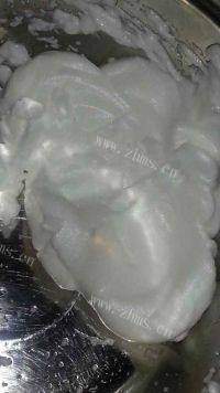 美味的蒸鸡蛋糕做法图解6)