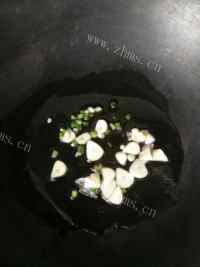 营养秋葵炒里脊肉做法图解5)