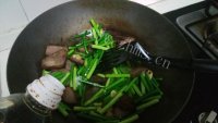 特下饭的蒜苔炒牛肉