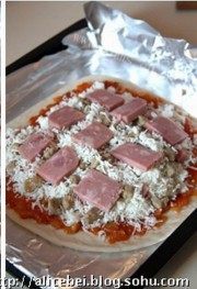 自制牛肉粒火腿pizza做法图解6)