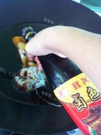 美味可口卤鸡翅做法图解7)