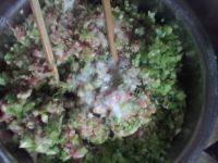 猪肉芹菜馅饺子做法图解4)
