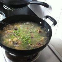家常菜毛豆烧鸡块做法图解10)