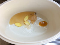 美味的白灵菇龙骨汤做法图解5)