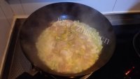 美味蛋卧虾仁白菜做法图解9)
