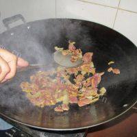 家常菜菜心炒肉片做法图解2)