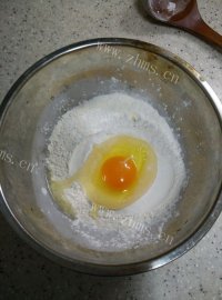 简易煎饼果子做法图解1)