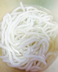 美味的酸辣土豆粉做法图解1)