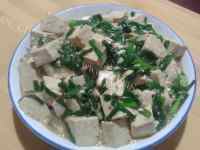 家常菜豆腐炒韭菜