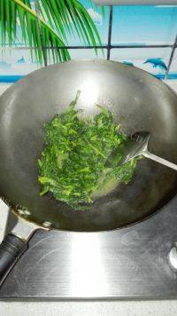 居家必备的清炒豌豆苗做法图解6)