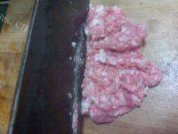 美味的小白菜肉丸汤做法图解2)