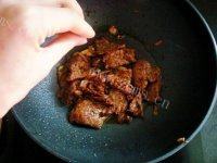「家有大厨」孜然牛肉做法图解7)