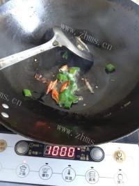 家常菜干煸菜花做法图解2)