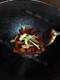 美味的黄豆红烧肉做法图解6)