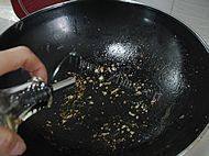鲜虾炒饭做法图解17)