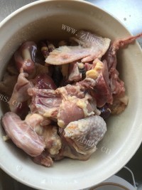 安眠土鸡汤做法图解1)