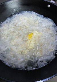自制萝卜丝虾皮汤