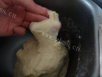 色泽不错的金钱面包做法图解9)