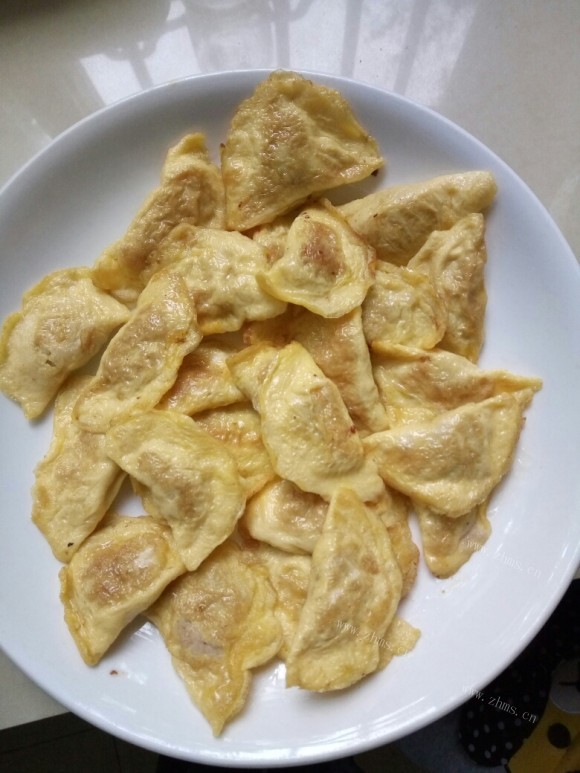 喷香的蛋饺