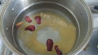 美味的红枣小米粥做法图解4)