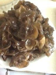 黑木耳炒肉做法图解1)