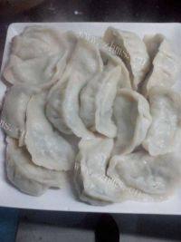 自己做的猪肉韭菜饺子做法图解11)
