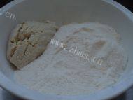 自己做的豆渣芝麻饼做法图解1)
