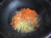 里脊肉炒三丝做法图解3)