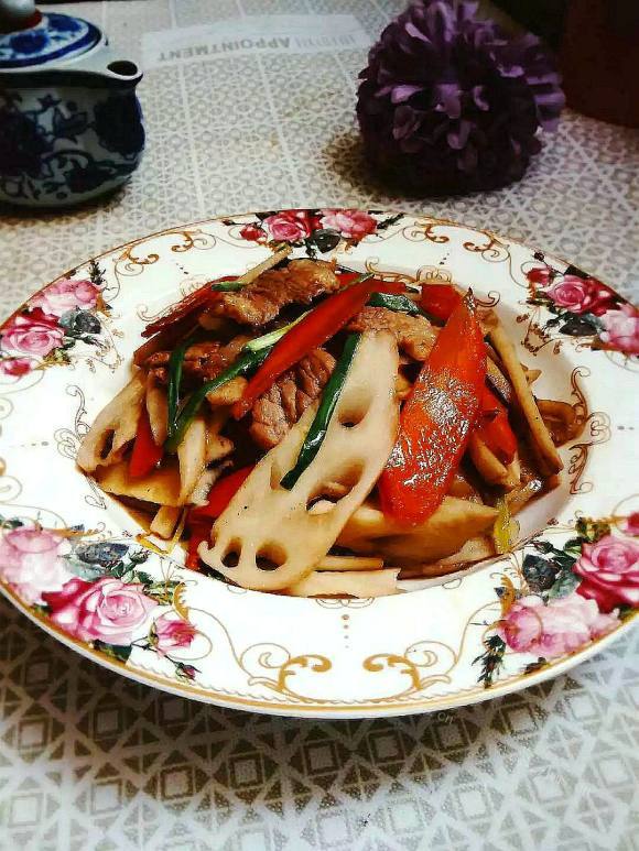 莲藕炒肉片