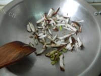 滋补的 鲜美可口长寿面做法图解5)