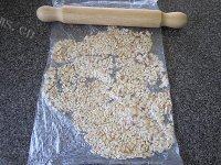 酥脆的花生芝麻糖做法图解7)