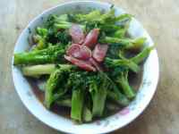 家常菜腊肠炒西兰花