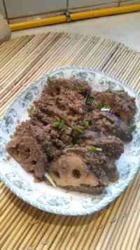 美味的粉蒸藕夹肉做法图解8)