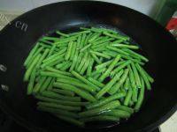 家常菜麻酱豇豆做法图解3)