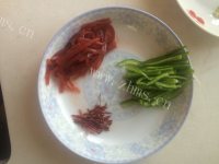 家常菜酸辣土豆丝做法图解2)