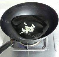 自制菠菜粉丝做法图解7)