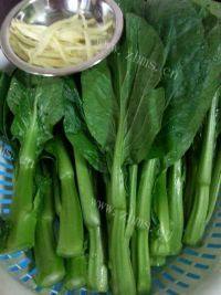 下饭的盐水菜心做法图解3)